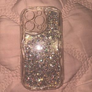 iPhone 15 pro glitter case
